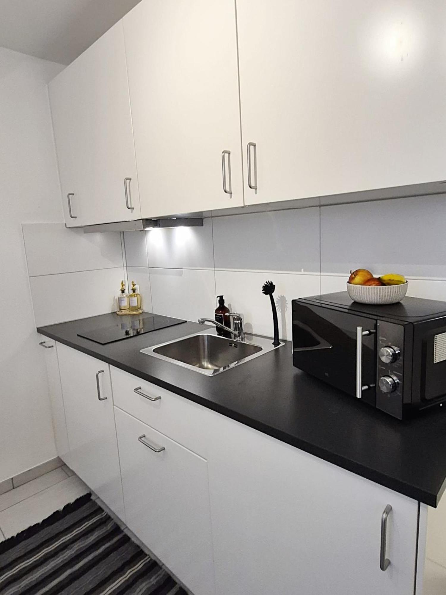 Baseliving - Near Esc - Bahnhof Sbb - St Jakob Appartement