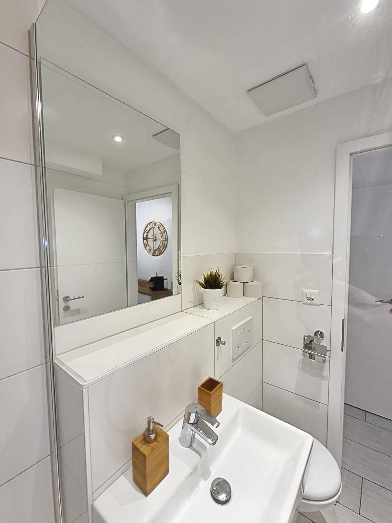 Appartement Baseliving - Near Esc - Bahnhof Sbb - St Jakob Bazel